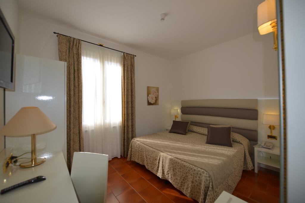 Hotel Clelia Deiva Marina